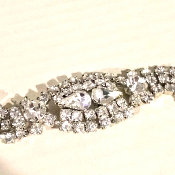💍 Vintage Clear Crystal Rhinestone Wide Statement Bling Bracelet - Picture 4 of 7